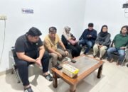 Redam Trauma Mahasiswi Kaltara di Makassar, Gubernur Zainal Paliwang Jenguk Korban di Asrama